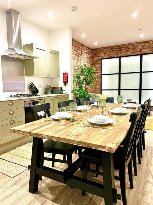 Brand New Apt - Beach Breeze Spacious 1-Bedroom Apartment With Parking - Sleeps 4 Ppl- Internet Bournemouth Exteriér fotografie