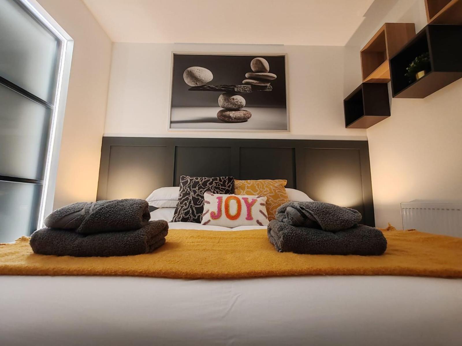 Brand New Apt - Beach Breeze Spacious 1-Bedroom Apartment With Parking - Sleeps 4 Ppl- Internet Bournemouth Exteriér fotografie