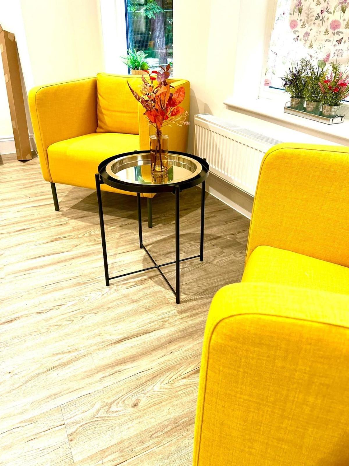 Brand New Apt - Beach Breeze Spacious 1-Bedroom Apartment With Parking - Sleeps 4 Ppl- Internet Bournemouth Exteriér fotografie